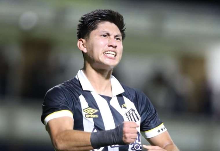 Miguel Terceros volvió a sumar minutos en el primer plantel del Santos FC