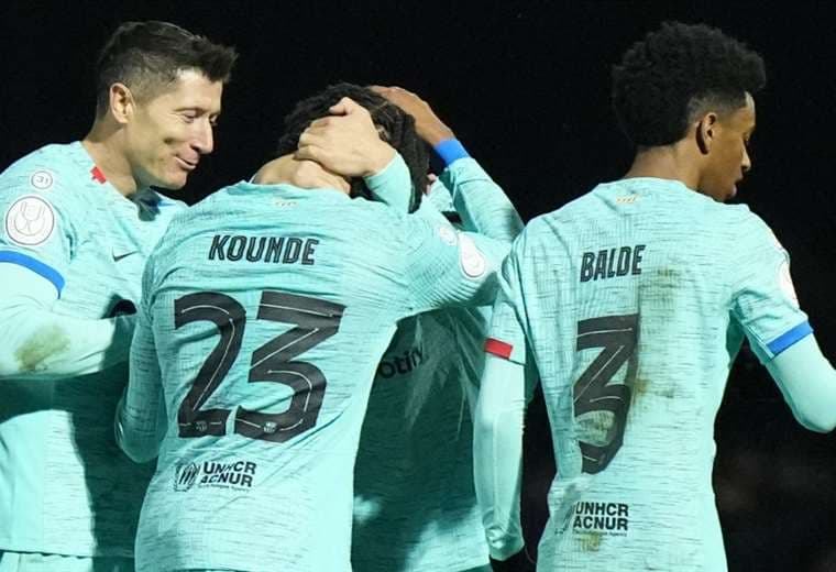 Koundé y Balde marcaron de a un gol en este partido. Foto: AFP 