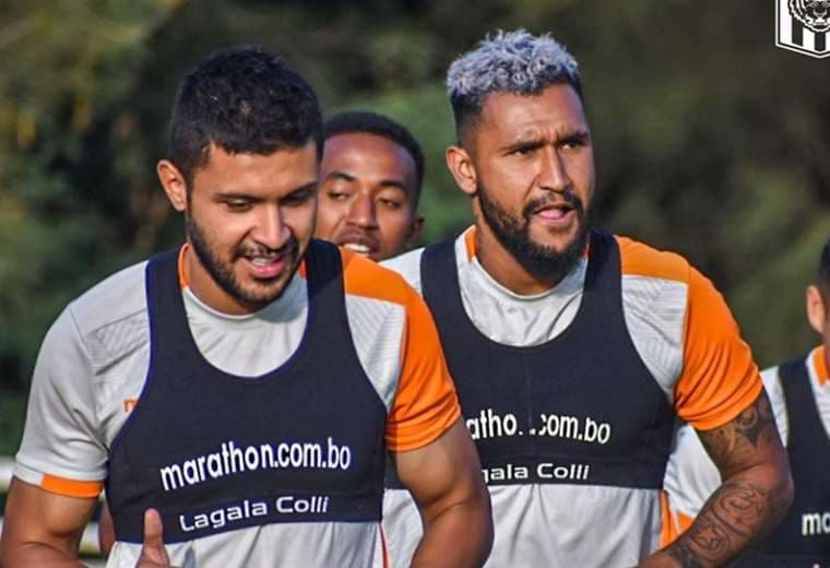 Jugadores del Tigre durante el trabajo en Cochabamba. Foto: Prensa The Strongest