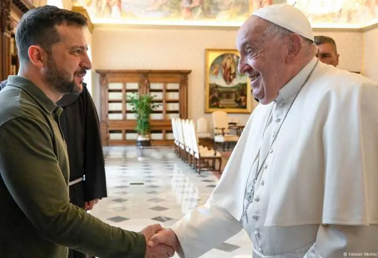 Zelenski fue recibido por el papa Francisco en el Vaticano