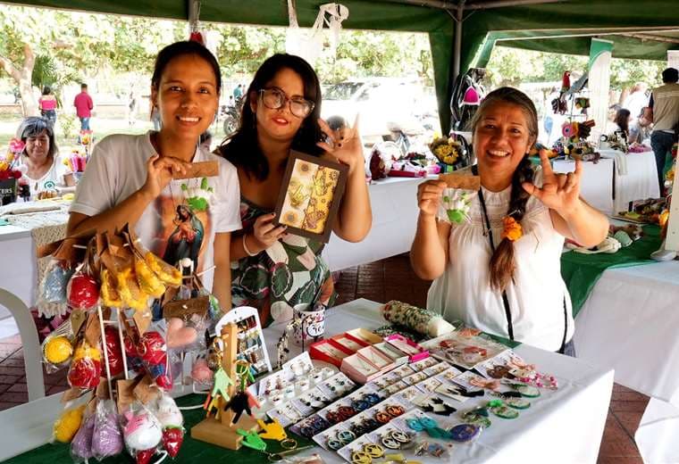 45 emprendedores con discapacidad brillan en la Feria Itinerante 'Aprende, Emprende y Vende', que impulsa la Gobernación 