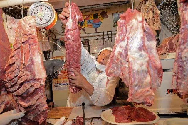 Fijan en Bs 29 el kilo de carne de primera en Concepción