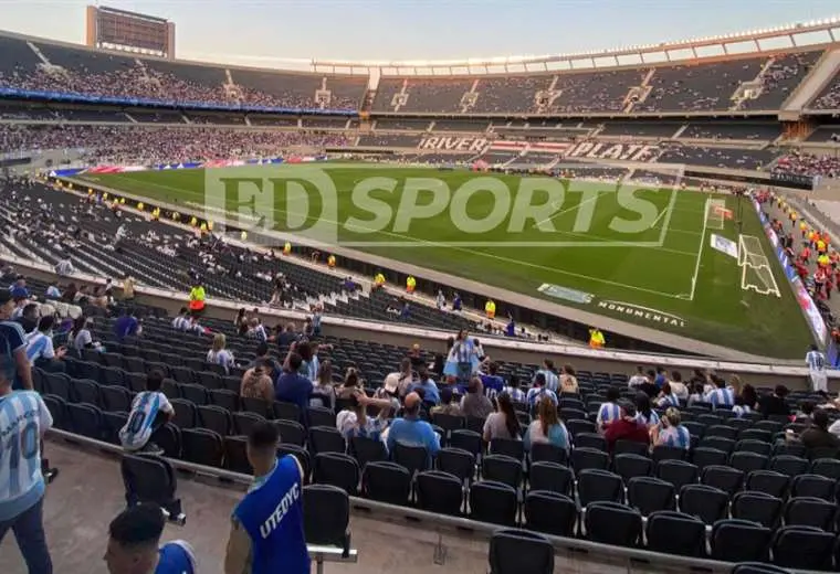 Bolivia visita a la Albiceleste en el estadio de River Plate. Foto: Joel Justiniano