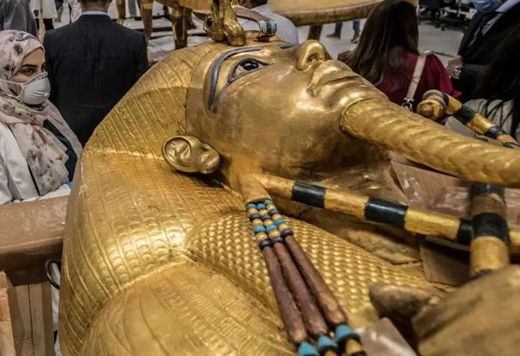 Las imágenes del nuevo Gran Museo Egipcio de El Cairo que abre tras años de retraso y una inversión de US$1.000 millones