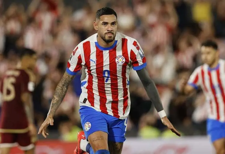 Antonio Sanabria, el salvador de la selección paraguaya. Foto: EFE