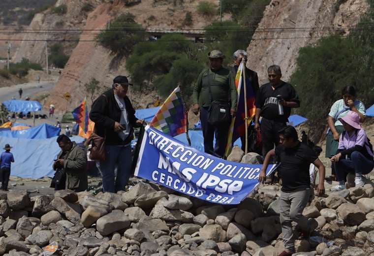 Bloqueo del evismo en Parotani (Cochabamba)/Foto: APG Noticias