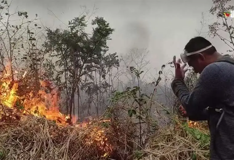 El fuego "migra" a Beni, que registra 21 incendios y más de 2.000 familias afectadas