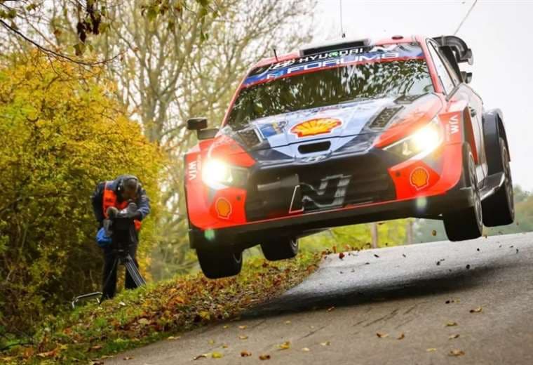 Ott Tänak en su coche Hyundai en el Rally de Europa Central. Foto: RRSS