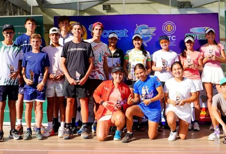 Los tenistas campeones de las diferentes categorías en Cochabamba. Foto: ATC