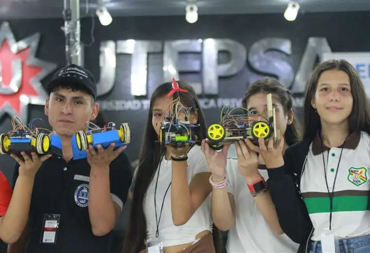 Los participantes cautivaron con sus robots