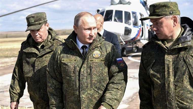 Vladimir Putin justifica las pruebas militares con misiles de Rusia