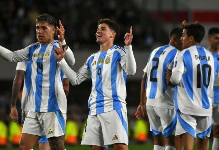 La selección argentina lidera las posiciones en las Eliminatorias. Foto: Internet