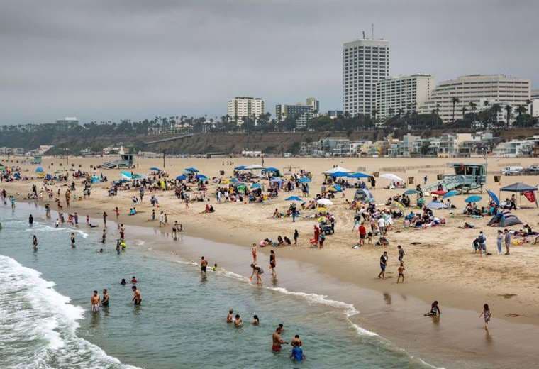 "Jugaron a ser Dios con el paisaje":  el verdadero origen de las playas más emblemáticas de Los Ángeles