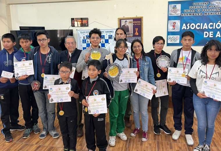 Claure y Velarde ganaron el octavo Grand Prix Nacional de Ajedrez