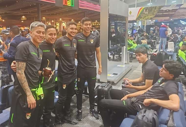 La selección boliviana viajó a Ecuador con la misión de sumar