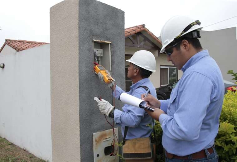 CRE anuncia instalación de medidores inteligentes/Foto: CRE