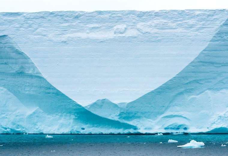 Cómo el iceberg más grande del mundo se convirtió en noticia y acabó transformando el océano que lo rodeaba