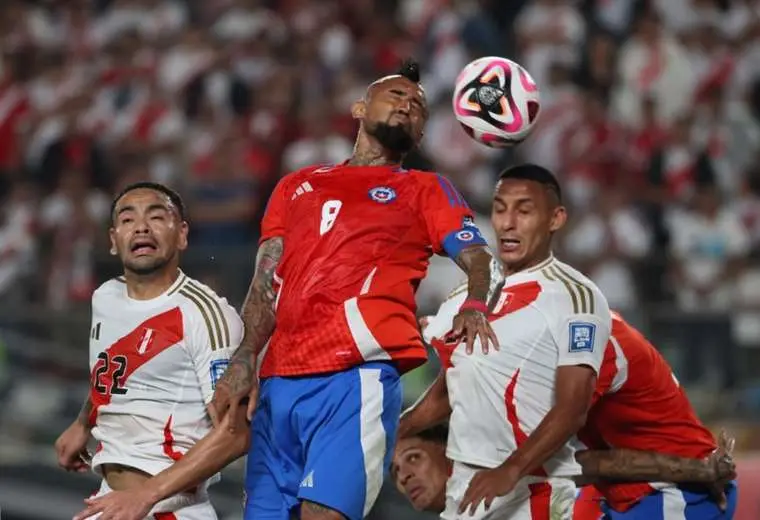 Perú y Chile empataron sin goles en choque de coleros de las Eliminatorias