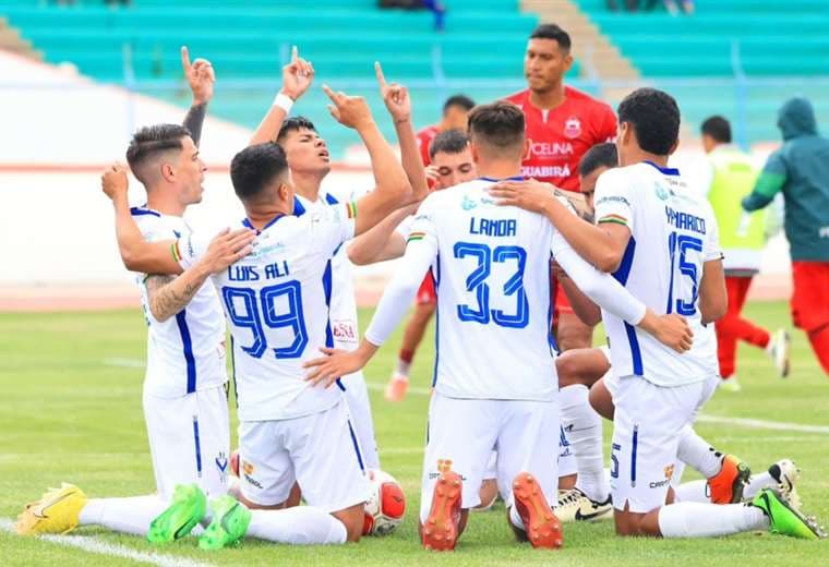 Jugadores del equipo santo celebran la goleada a Guabirá. Foto: Prensa GV San José