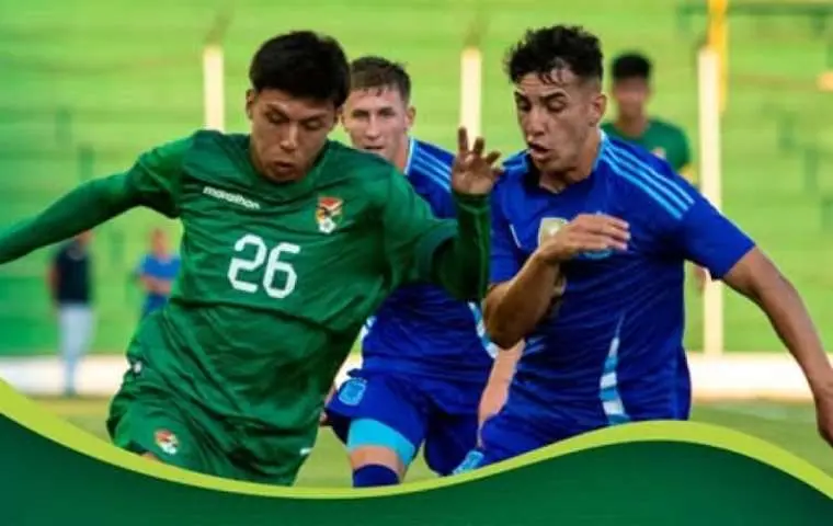 La Verde tuvo dos exigentes amistosos con la selección argentina. Foto: FBF