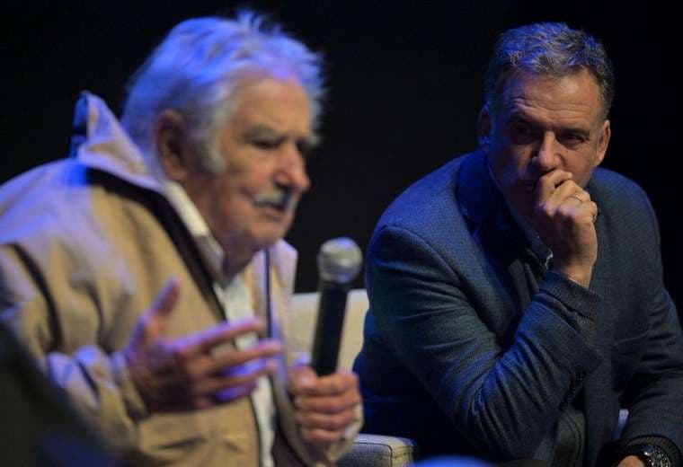 Por qué la elección de Yamandú Orsi como presidente de Uruguay cierra un capítulo difícil para su padrino político José "Pepe" Mujica