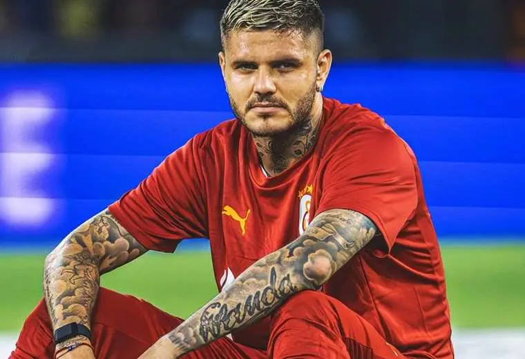 Mauro Icardi será operado de la rodilla en Argentina y pasará allí la rehabilitación