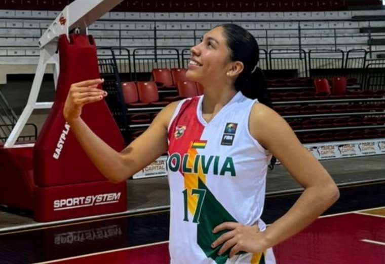 María Fernanda Viveros, basquetbolista cruceña, jugará en Estados Unidos