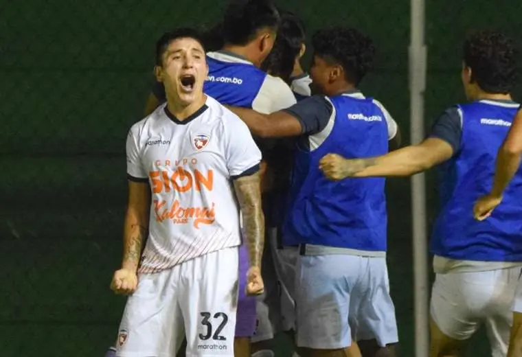 Royal Pari superó (2-0) a Nacional Potosí, pero sigue comprometido con el indirecto