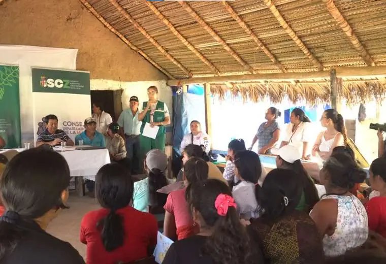 Mujeres indígenas fortalecen su liderazgo en San Ignacio de Velasco