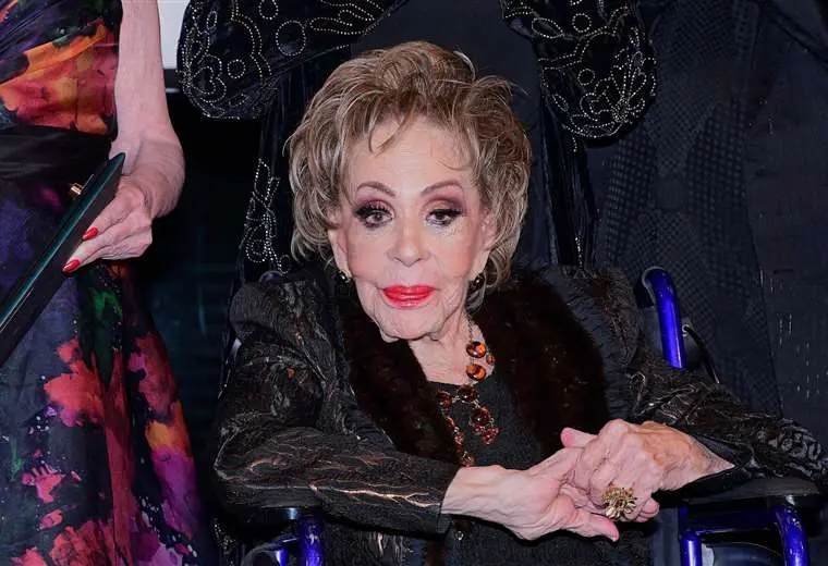 Muere Silvia Pinal, la actriz y gran diva mexicana que persiguió a Buñuel hasta volverse su musa