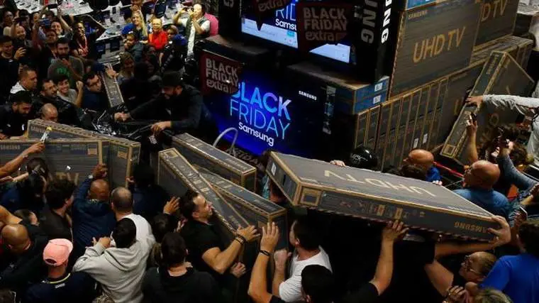 Black Friday: por qué el Viernes Negro se llama así y otras 4 curiosidades sobre el famoso día de compras