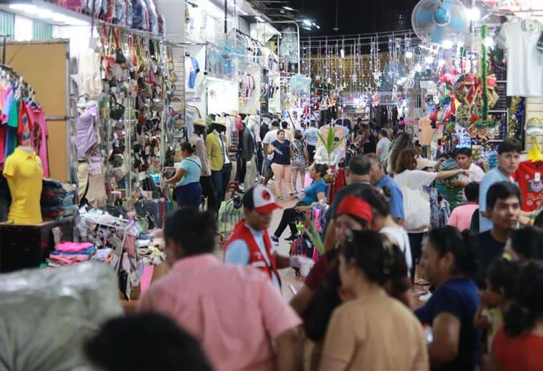 Ferias navideñas esperan con novedades y atracciones: sepa dónde están instaladas