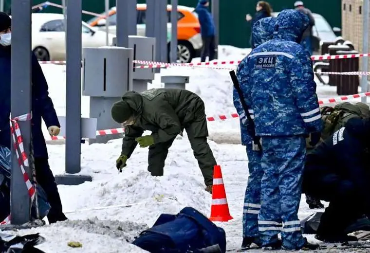 Patinetes explosivos y esculturas bomba: las operaciones que muestran el alcance de la red de espías de Ucrania en Rusia