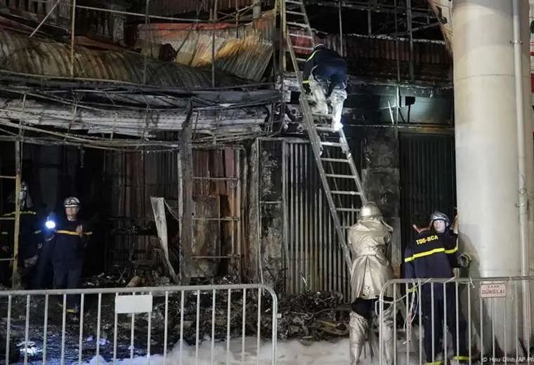 Incendio en cafetería de Hanoi causa 11 muertos y 7 heridos