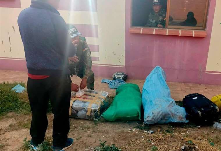 Incautan 52 kilos de marihuana que se encontraron en un horno de ladrillos en Oruro