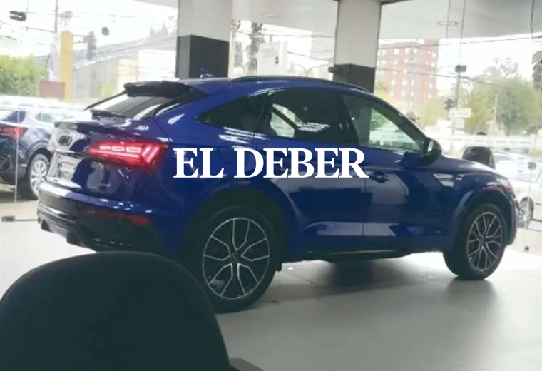 Abogado de Evo le iba a regalar un Audi a una bailarina de cumbia; investigan su fortuna