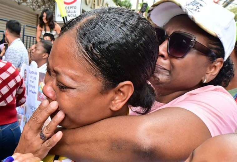 "¿Dónde están los 4 de Guayaquil?": los niños que salieron a jugar fútbol y están desaparecidos tras ser detenidos por una patrulla militar en Ecuador