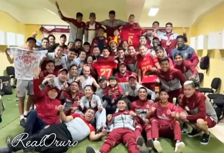 Totora Real Oruro: “De primera, somos de primera…” (video)