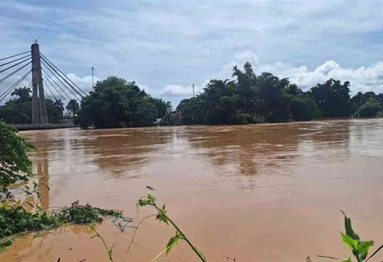 Declaran alerta naranja por posible crecida del río Acre, en Cobija