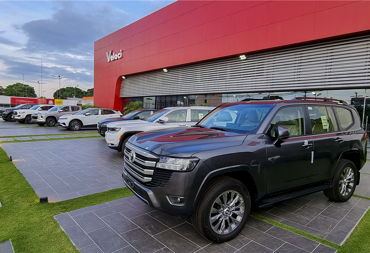 Veloci además dispone de una amplía oferta de accesorios originales  