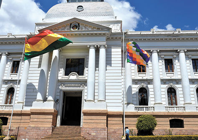 La sede del Tribunal Constitucional Plurinacional se encuentra en Sucre 