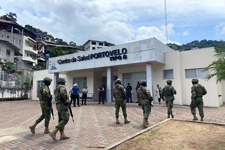 Las calles de Ecuador están militarizadas, pero la violencia no se frena  