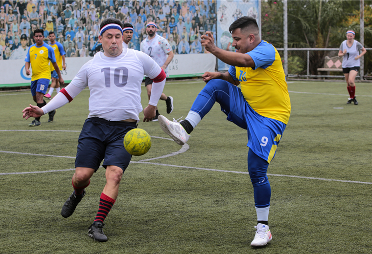 Funcionarios de EEUU y Nicaragua liman asperezas políticas en un torneo de fútbol