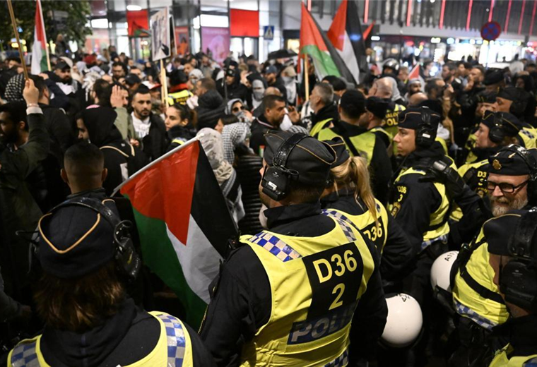Policía sueca dispersa a manifestantes propalestinos cerca del recinto de Eurovisión