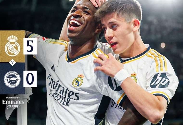 Real Madrid celebra la Liga en el Bernabéu con una manita a Alavés