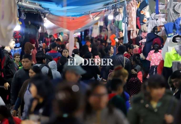 El frío impulsa las ventas en la Feria de Invierno de Alto San Pedro