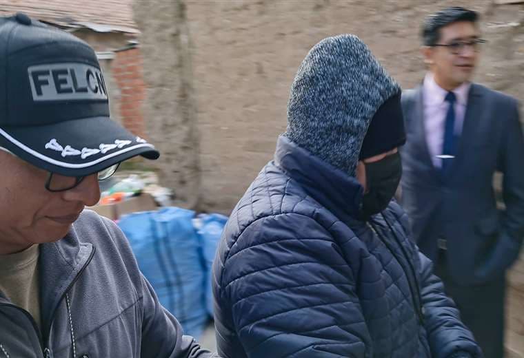 La Paz: envían a la cárcel a policía hallado con 57 kilos de cocaína