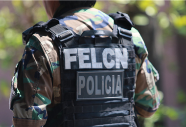 Fijan inicio de juicio en tribunal disciplinario a policías de Felcn demandados por diputado Cuéllar