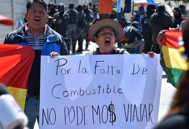 Transporte pesado protesta fuera de Aduana, en El Alto/Foto: APG