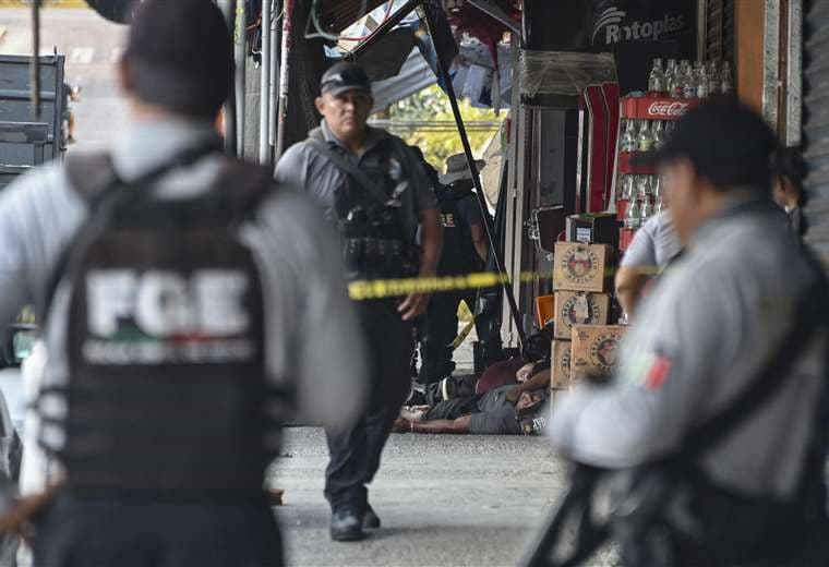 cinco personas fueron asesinadas en un mercado de artesanías / AFP